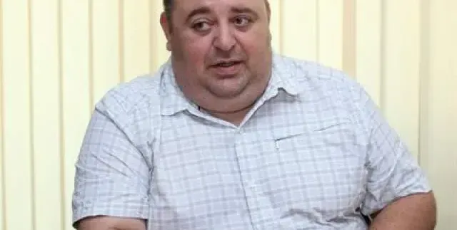 Любо Нейков готви нови \"Комици\"