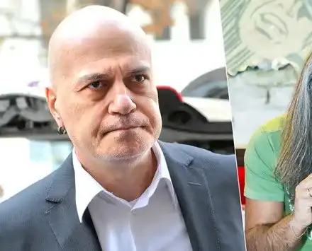 Маги влиза в студиото на Слави