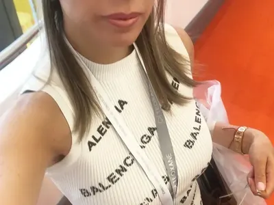 Мисис България Галина Долапчиева на тузарски почивки в Турция и Бахрейн (Горещи снимки)