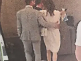 Нора Шопова се натиска с тайнствен мъж в киното (СНИМКА в галерия)