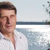 Отровна змия убила Нончо Воденичаров в „Сървайвър”? 10 години след смъртта му семейството не вярва на официалната версия