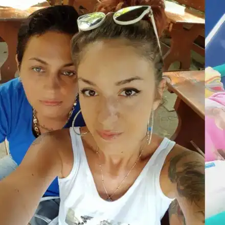 Погнаха първото бебе родено от еднополова двойка: Живее в риск!