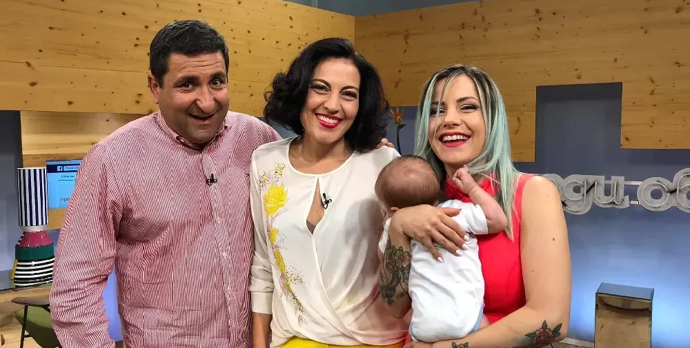 Поли Генова запозна бебето с Тончо