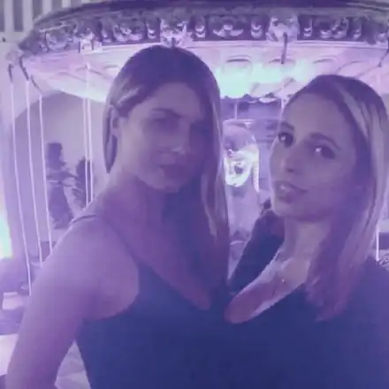 Приятелка извадила Мика от депресията