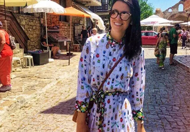 Ралица Паскалева с рокля на гадини