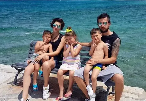 Ромина учи децата на „Черен Петър“