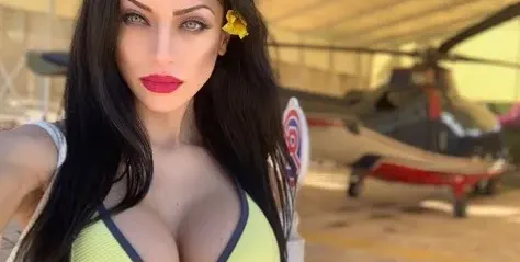 Роси Иванова пъчи бомби