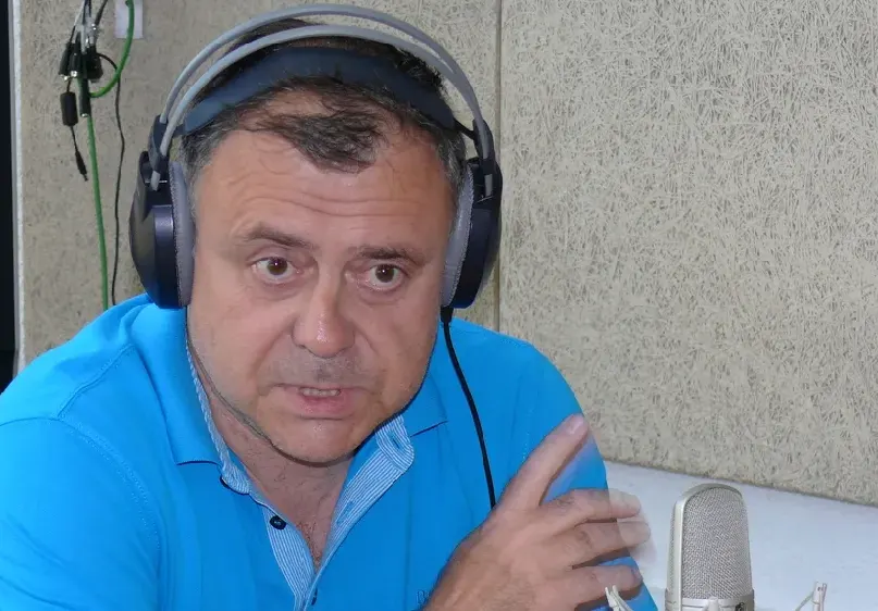 СЕМ мълчи за куп сигнали за далавери на шефа на БНР Александър Велев