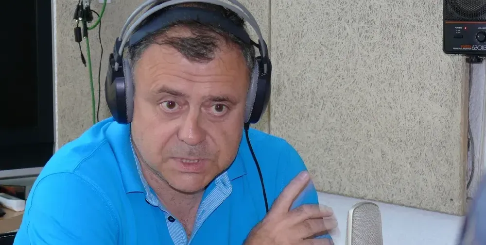 СЕМ мълчи за куп сигнали за далавери на шефа на БНР Александър Велев