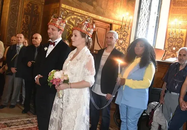 Сестрата на Део се омъжи