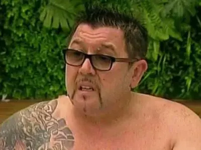 Шеф Петров нокаутира  „ВИП Брадър“