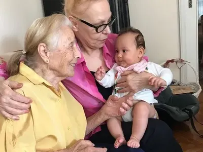 Щерката на Орлин Павлов му е одрала кожата