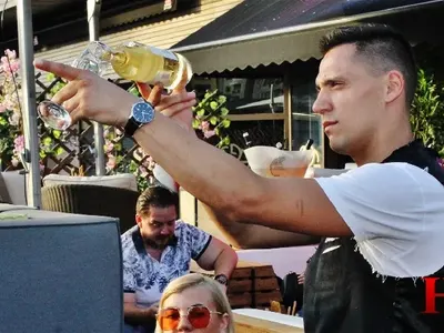 Street Lounge отвори своята градина с грандиозно лятно парти