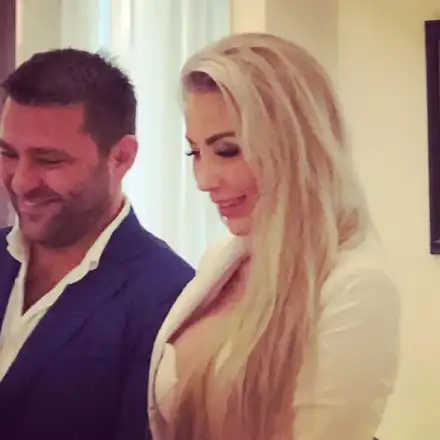 Тоца празнува годишнина от сватбата