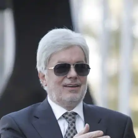 Вальо Михов по спешност в болница