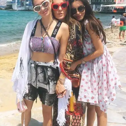 Вижте в какъв лукс живеят жените на Фатик (СНИМКИ)