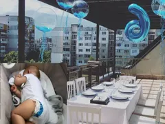 Внучето на Ахмед Доган с парти за половин годинка