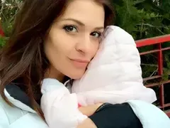 Бебето на Преслава проговори