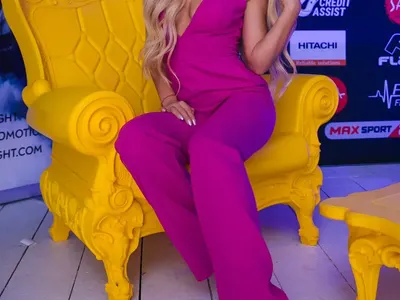 Алисия и Николета се забавляват в Слънчев бряг