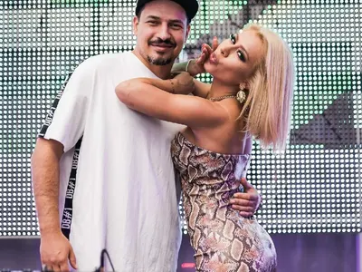 Алисия и Николета се забавляват в Слънчев бряг