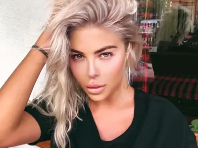 Андреа си размести устата