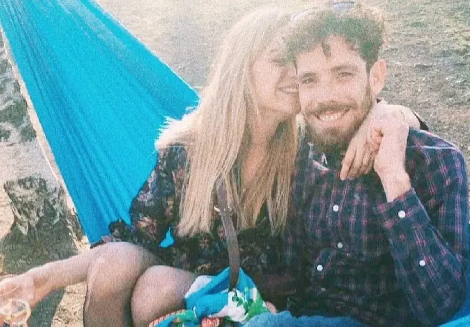 Бахаров води Рая на море с каравана