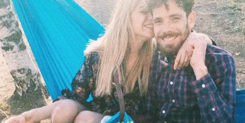 Бахаров води Рая на море с каравана