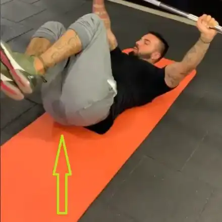 Благо отново стана за смях с потното си дупе! За щастие този път не бърка в него, а само си го показа в мрежата