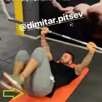 Благо отново стана за смях с потното си дупе! За щастие този път не бърка в него, а само си го показа в мрежата