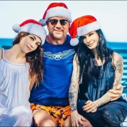 Цеци Красимирова се мести в Америка