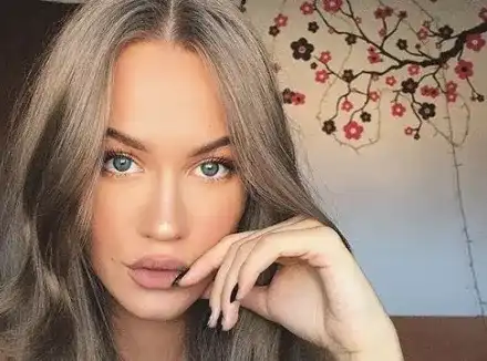 Чорбаджийска хвърля телефона заради релакс