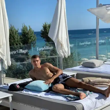 Десподов куфее на сиртаки, кефи се на ергенски живот на о. Сардиния (Снимки)