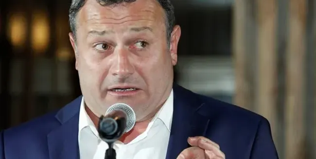 Димитър Рачков заряза Халваджиян (Комикът не иска да се хаби в халтури)