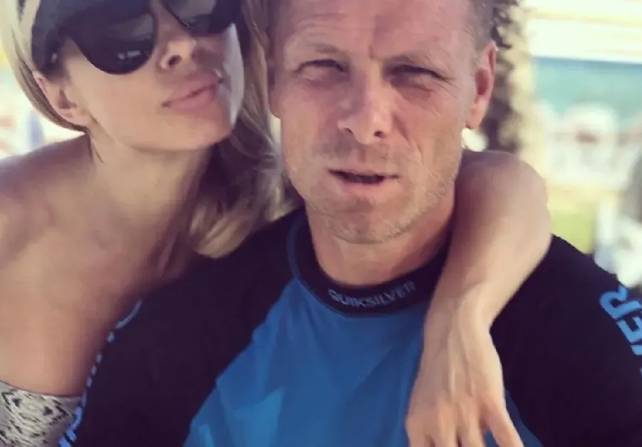 Елин Топузаков и Весела каляват брака в Турция