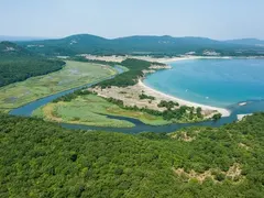 „Free-riders“  with tents protest against the order at the Black Sea Coast