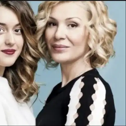 Гала брани щерката срещу хейтъри