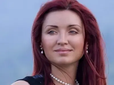 Галка от „Каризма“ чака бебе от чернокож