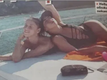 Грациите яхнаха яхта! Катрин Тасева и Невяна Владинова купонясваха на морето