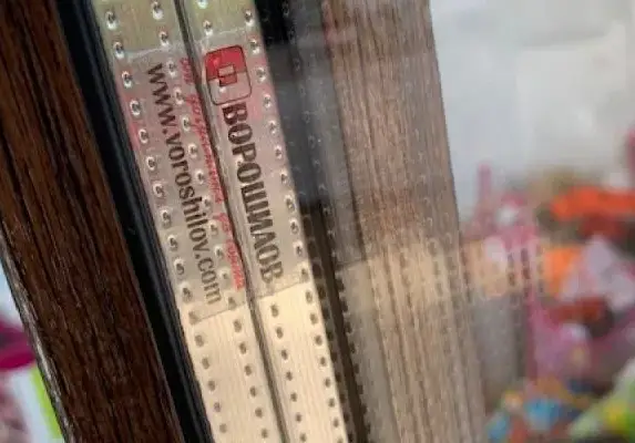 Граждани пропищяха от дограма „Ворошилов”! Купуваш на промоция, но после идва секирата! Вижте