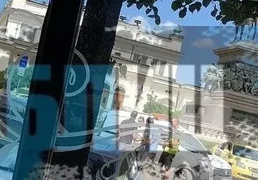 Григор Димитров вдигна луд скандал на служители на градска мобилност, закопчали колата му в центъра на София