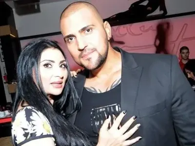 Гринго биел Софи не от ревност, а за пари! Изхарчил всичките й спестявания на хазарт, завлякъл и Павел на Преслава