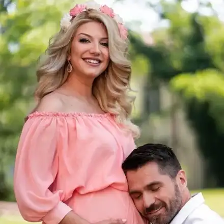 Йоанна Драгнева качила само на коремче