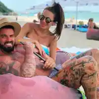 Криско и Благо заведоха жените на море! Златка и Цвети пъчат бременни коремчета на плажа