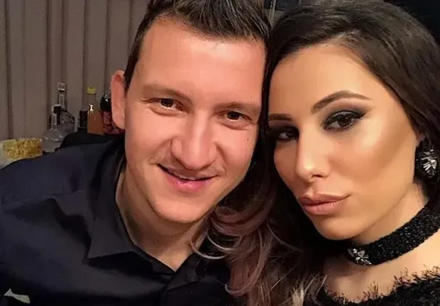 Майката на Неделев хареса снахата! Тодор и любимата му планират сватба