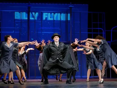 Мариан Бачев в  мюзикъла „Чикаго“ на сцената на Опера в Летния театър  - Варна 2019