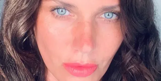 Мария Силвестър води гаджето в Лондон