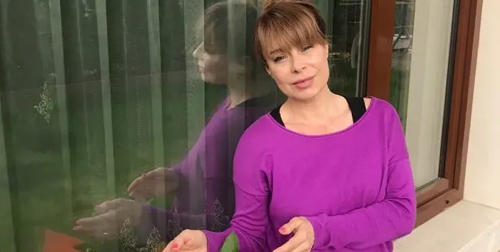Мира Добрева сама си прави кока