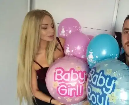 Мис Джуки стана майка на момиче