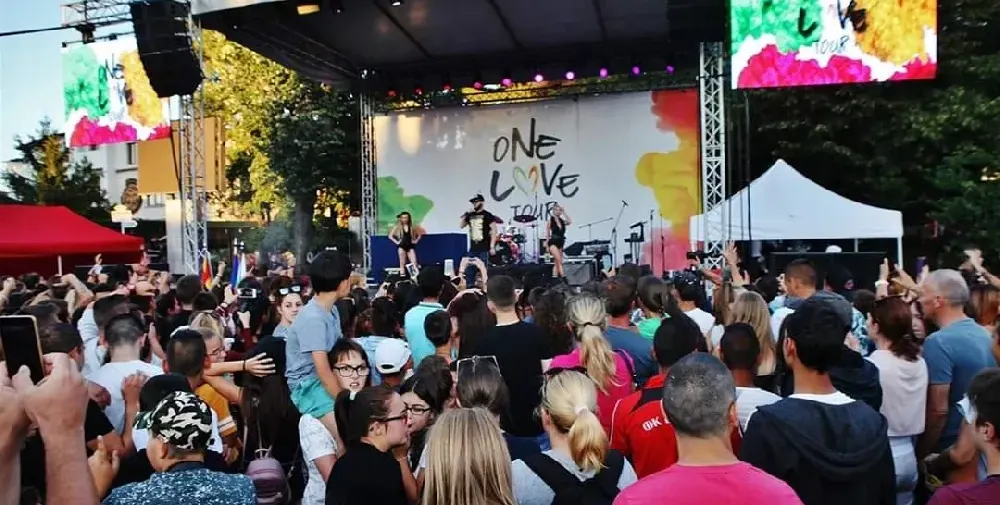One Love стартира на 20 юли в Банско с куклен театър, Арена на дуелите  и концертна част с много музикални звезди