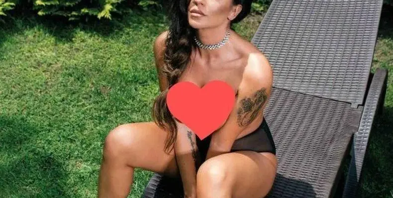 Плеймейтка го направила в психиатрия